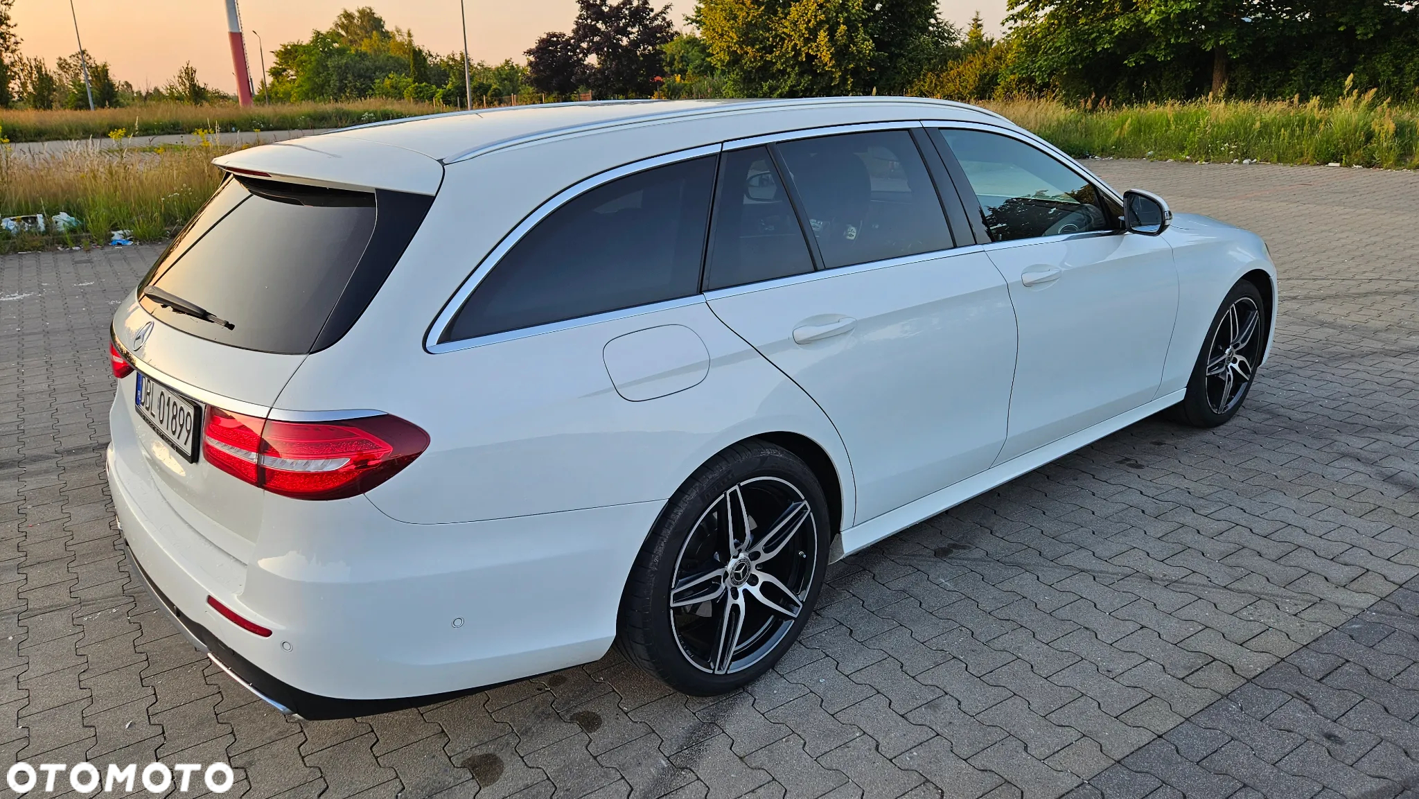 Mercedes-Benz Klasa E 220 d 4-Matic Business Edition 9G-TRONIC - 9