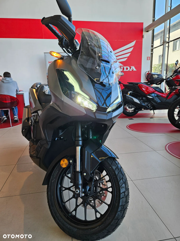 Honda ADV350