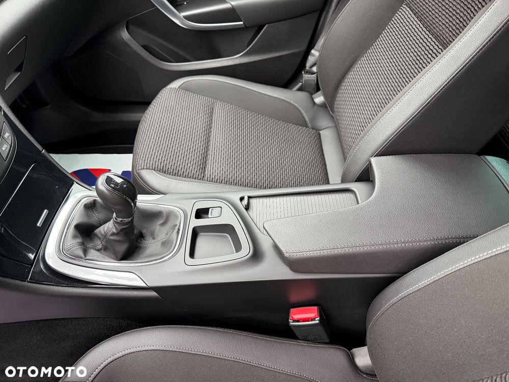 Opel Insignia 1.6 SIDI Turbo ecoFLEX Start/Stop Innovation - 20