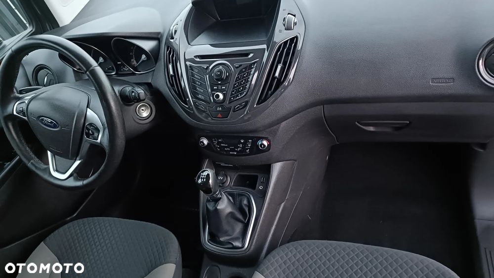 Ford Tourneo Courier 1.5 TDCi Ambiente - 9
