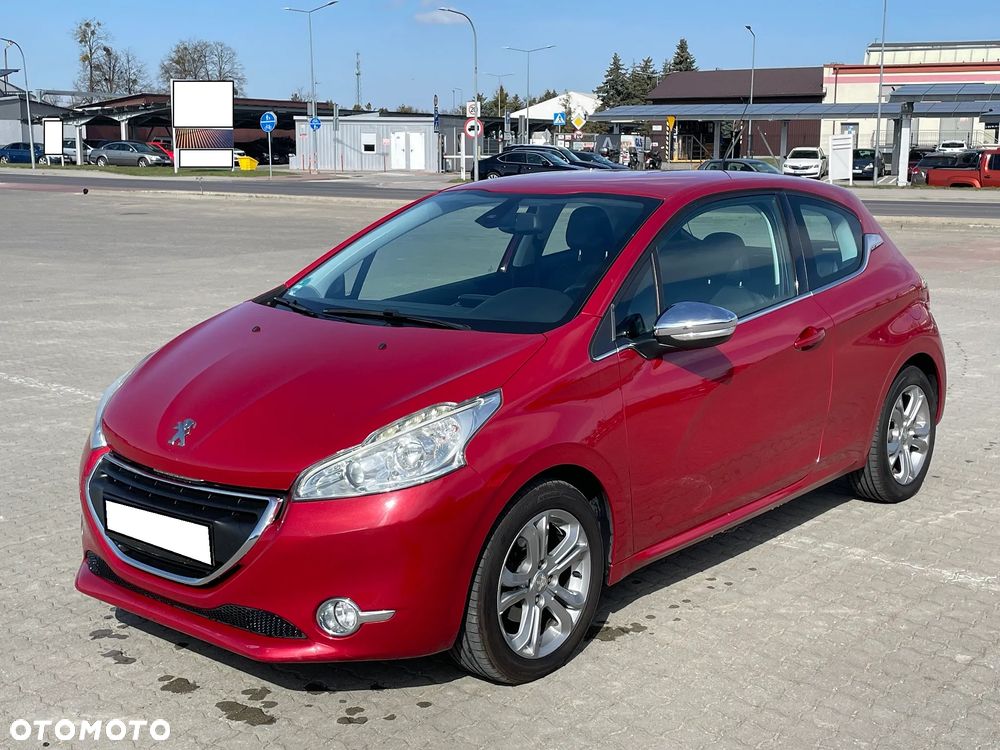 Peugeot 208 PureTech 110 Stop & Start Allure - 1
