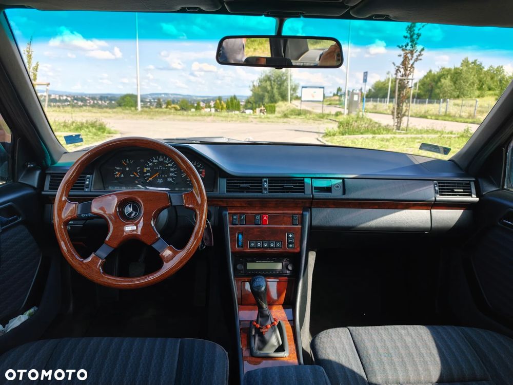 Mercedes-Benz W124 (1984-1993) - 6