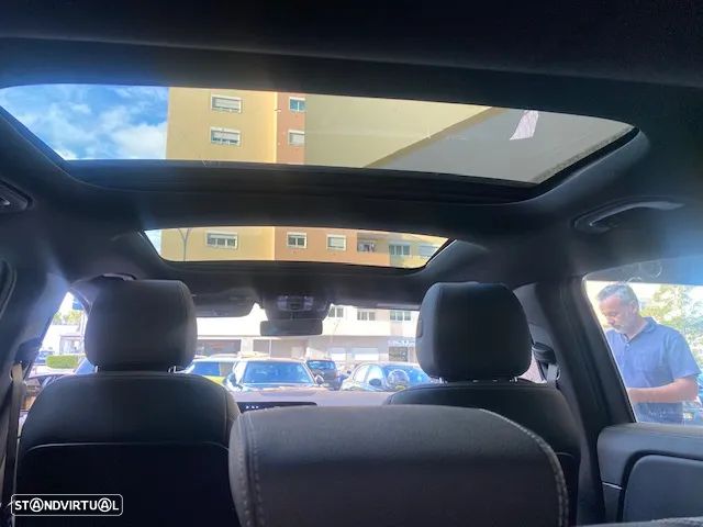 Mercedes-Benz GLA 250 e Progressive - 36