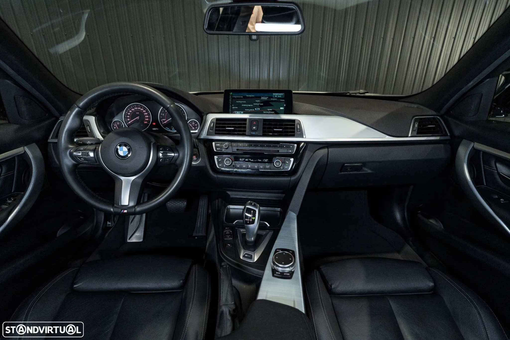 BMW 330 e iPerformance Pack M - 6