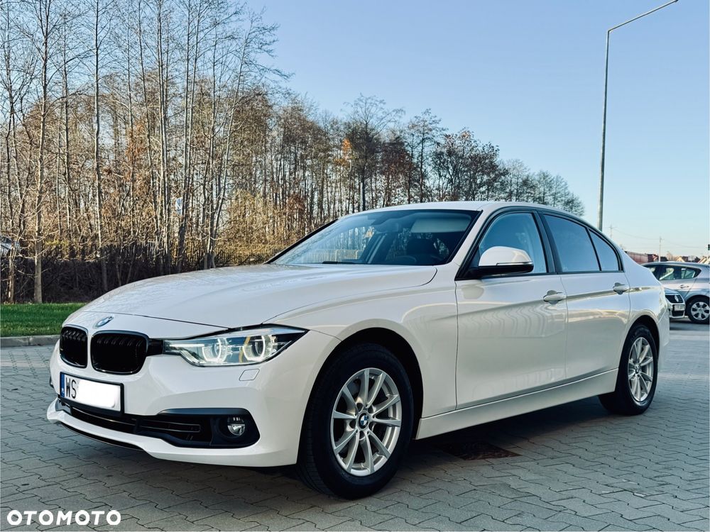 BMW Seria 3 318i - 15
