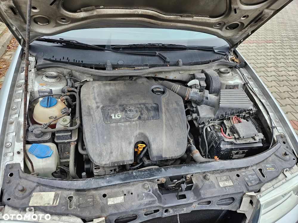 Skoda Octavia 1.6 Classic - 12