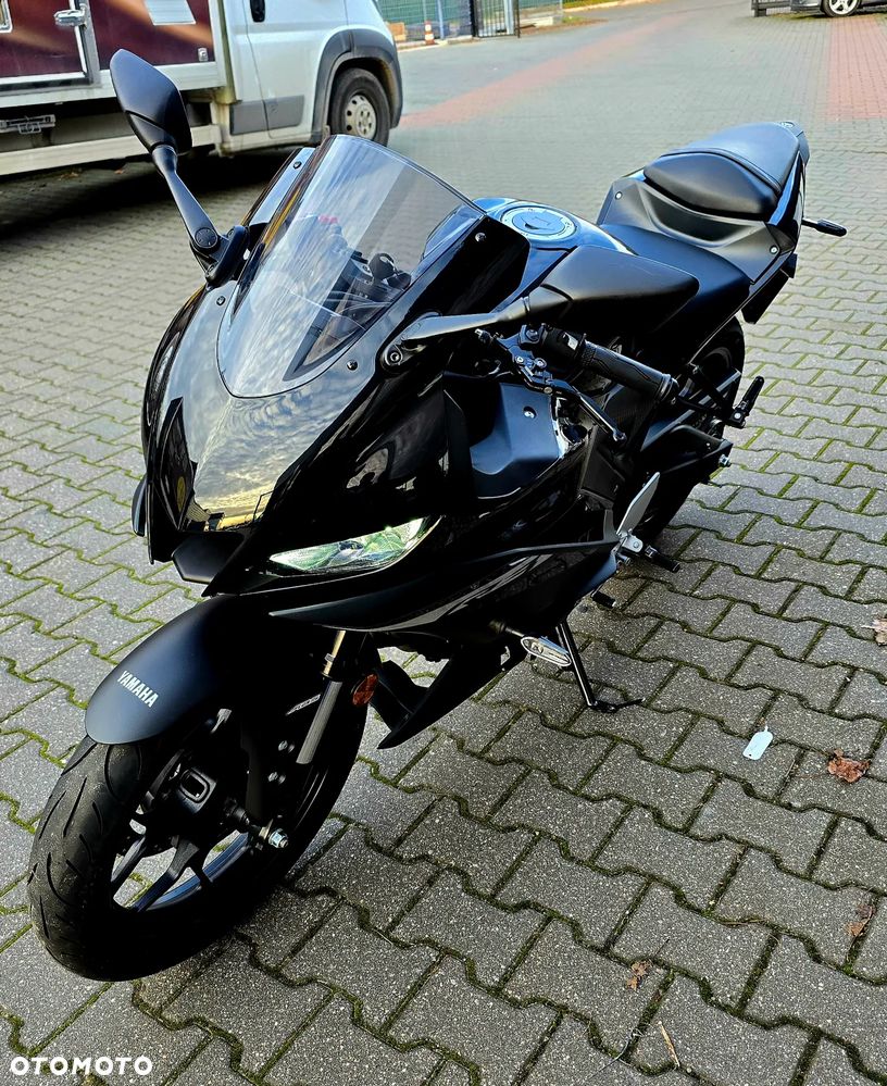 Yamaha R3 - 17