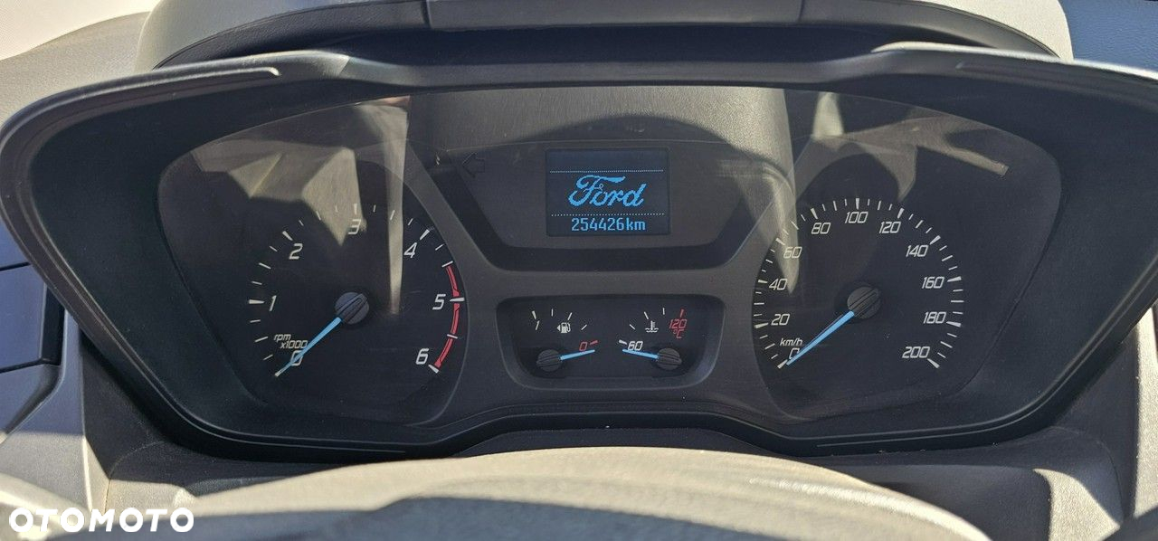 Ford Transit Custom - 19