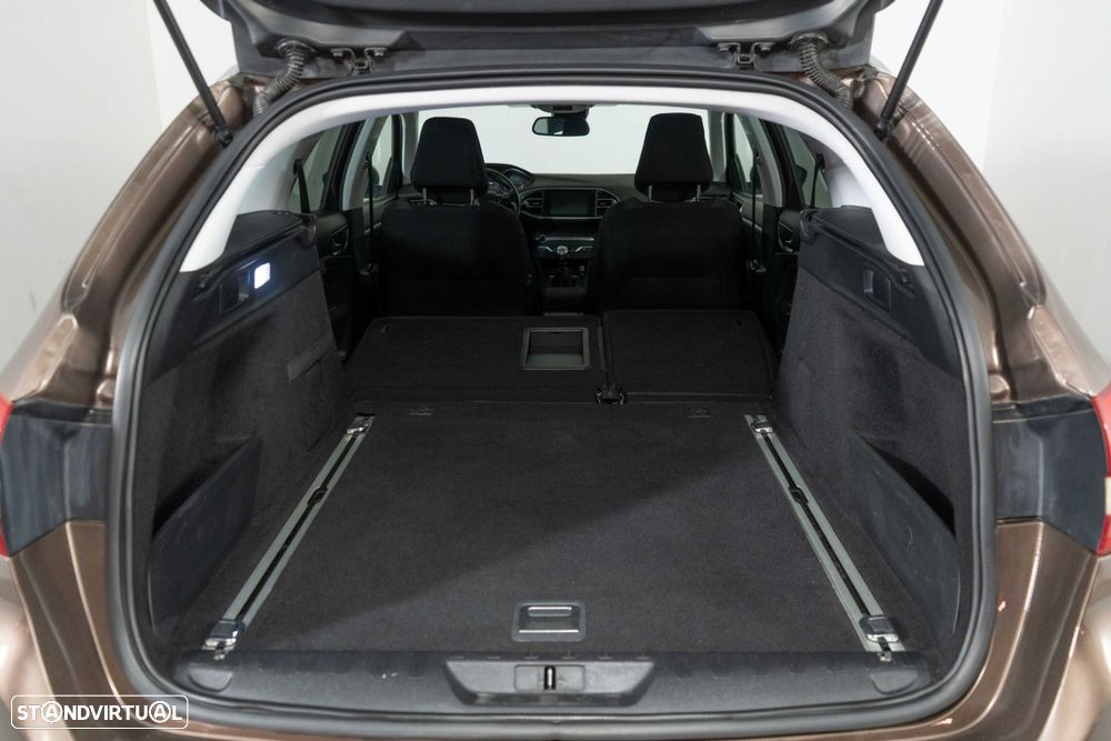 Peugeot 308 SW 1.6 BlueHDi Allure - 15