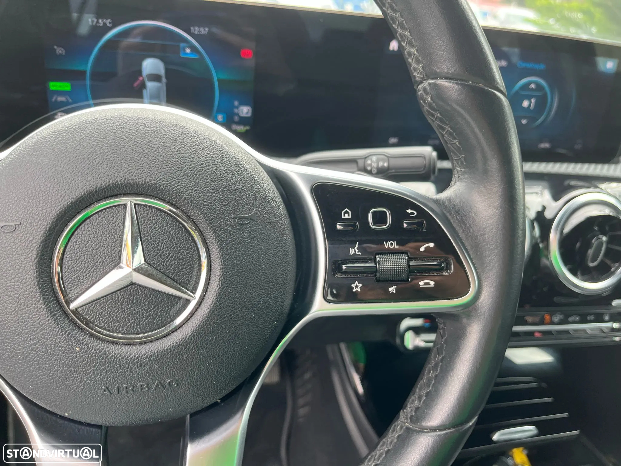 Mercedes-Benz A 250 Limousine e Style Plus - 30