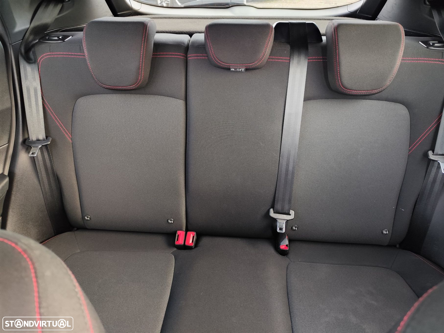 Ford Fiesta 1.0 EcoBoost ST-Line - 25