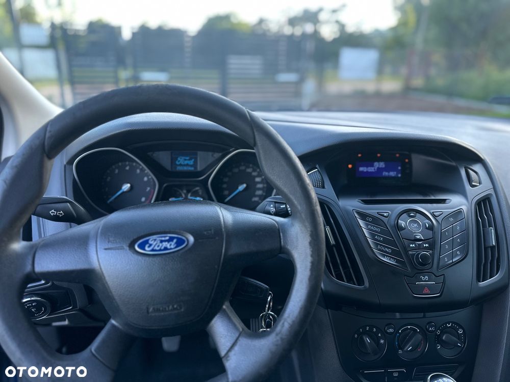 Ford Focus 1.6 Trend - 9