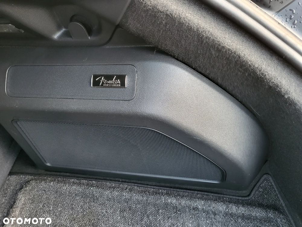 Volkswagen New Beetle - 21