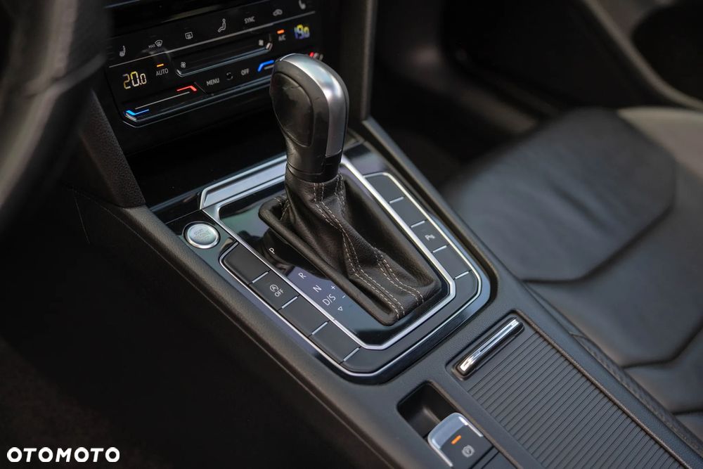 Volkswagen Arteon 2.0 TSI DSG R-Line Edition - 31