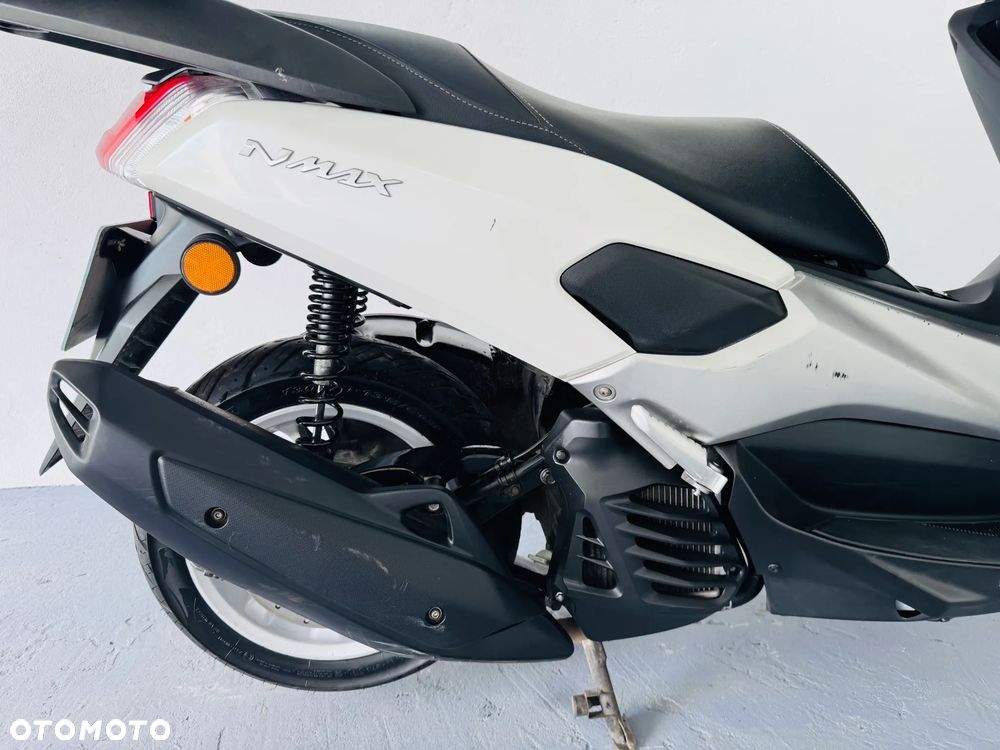 Yamaha NMAX - 17