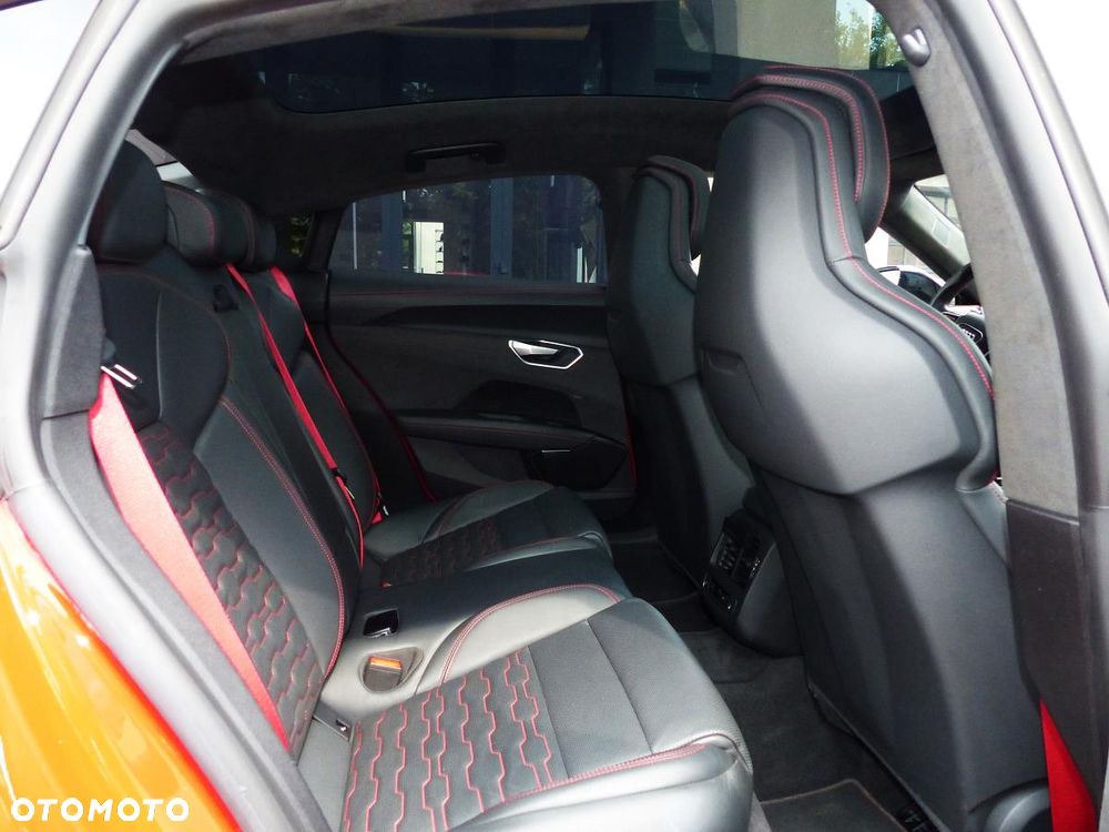 Audi RS e-tron GT - 10