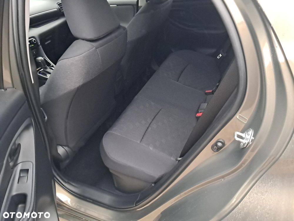 Toyota Yaris Hybrid 1.5 Style - 10