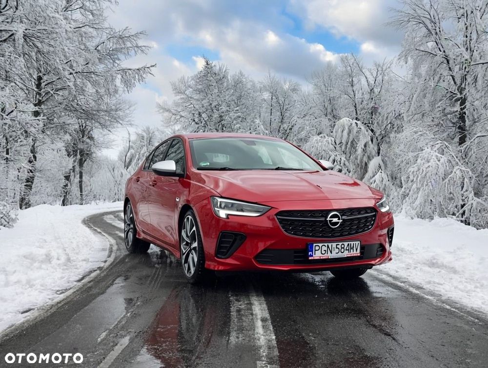 Opel Insignia 2.0 T 4x4 GSi + S&S - 1