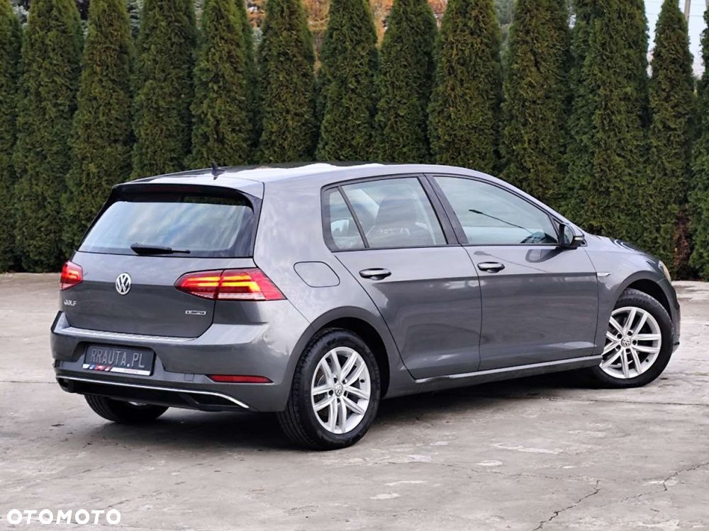 Volkswagen Golf - 29