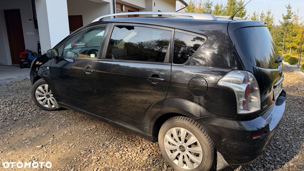 Toyota Corolla Verso 2.2 D-4D Sol + - 3