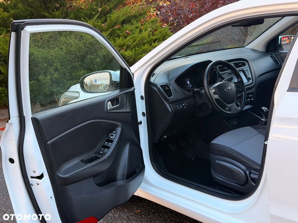 Hyundai i20 blue 1.0 T-GDI Passion Plus - 23