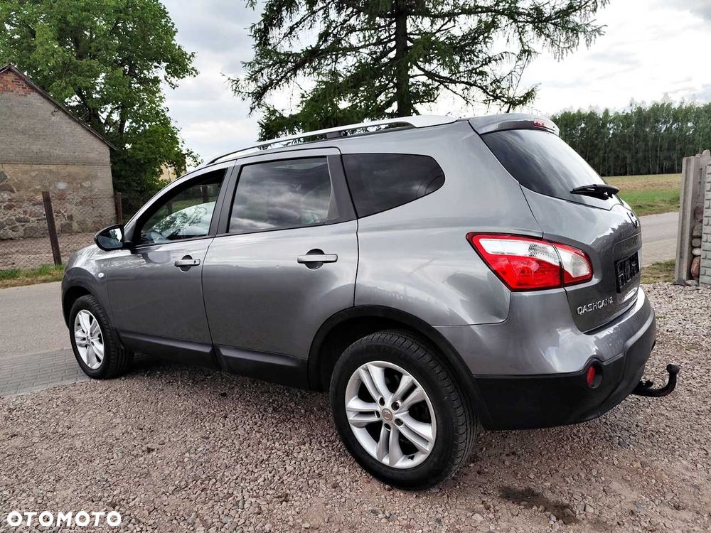 Nissan Qashqai+2 - 4