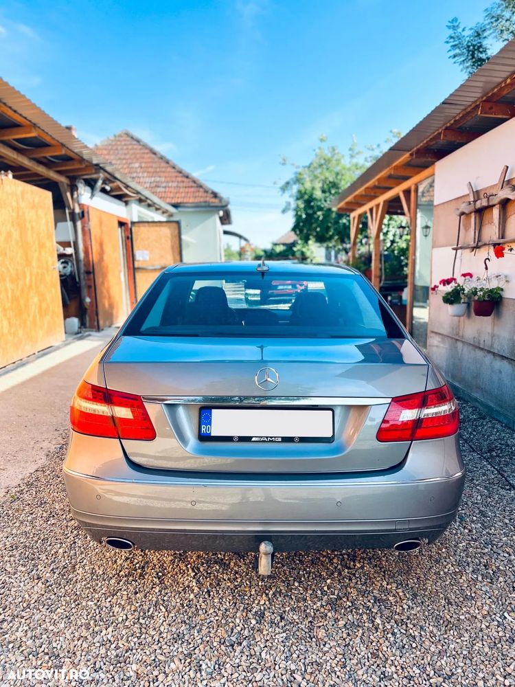 Mercedes-Benz E - 5