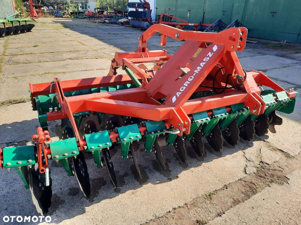 Inny Agregat uprawowy, brona talerzowa ciężka hydraulicznie składana BTCH Euro-Masz 4,0 metry, Agregat uprawowo siewny talerzowy ATUS-300 METANGA z wałem oponowym, ATUS 250,270,300 - Metanga, EuroMasz,  Agro-Masz - 38