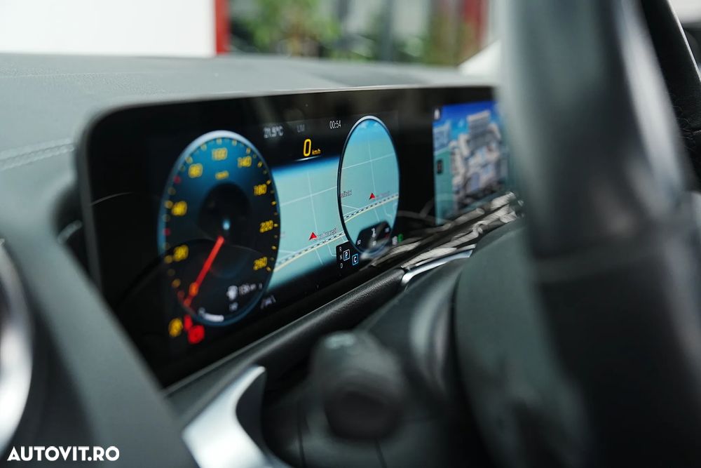 Mercedes-Benz GLB 220 d 4MATIC 8G-DCT Progressive Advanced - 33