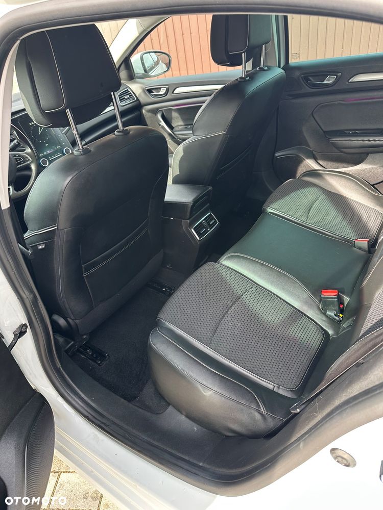 Renault Megane ENERGY TCe 130 BOSE EDITION - 13