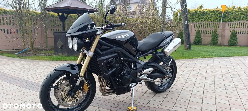 Triumph Street Triple - 4