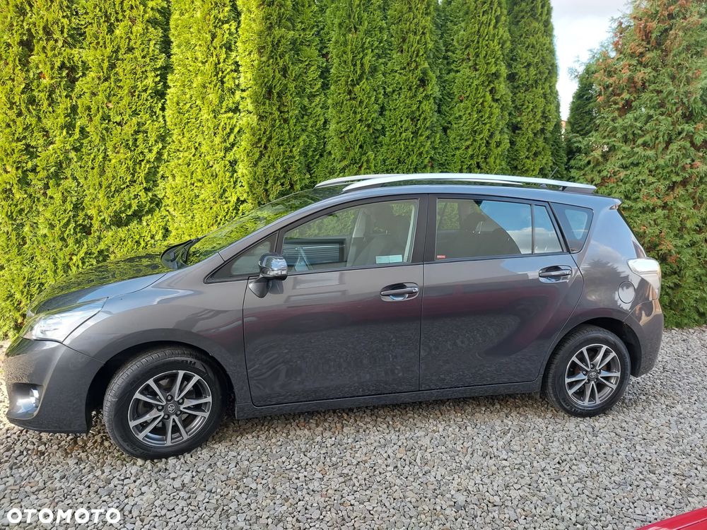 Toyota Verso - 2