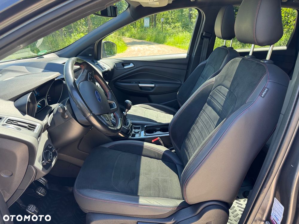 Ford Kuga 1.5 EcoBoost 2x4 ST-Line - 20