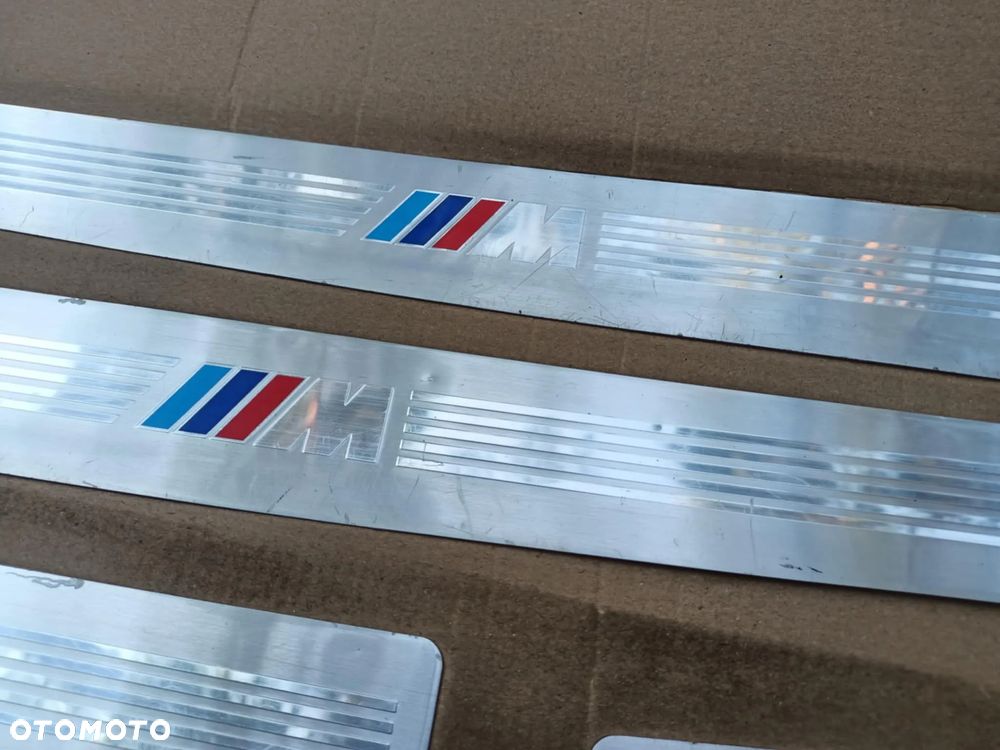 Listwy naklejki nakładki wewnętrzne BMW E83 X3 Mpakiet