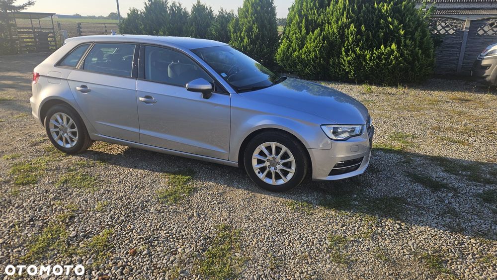 Audi A3 Sportback 1.6 TDI - 4