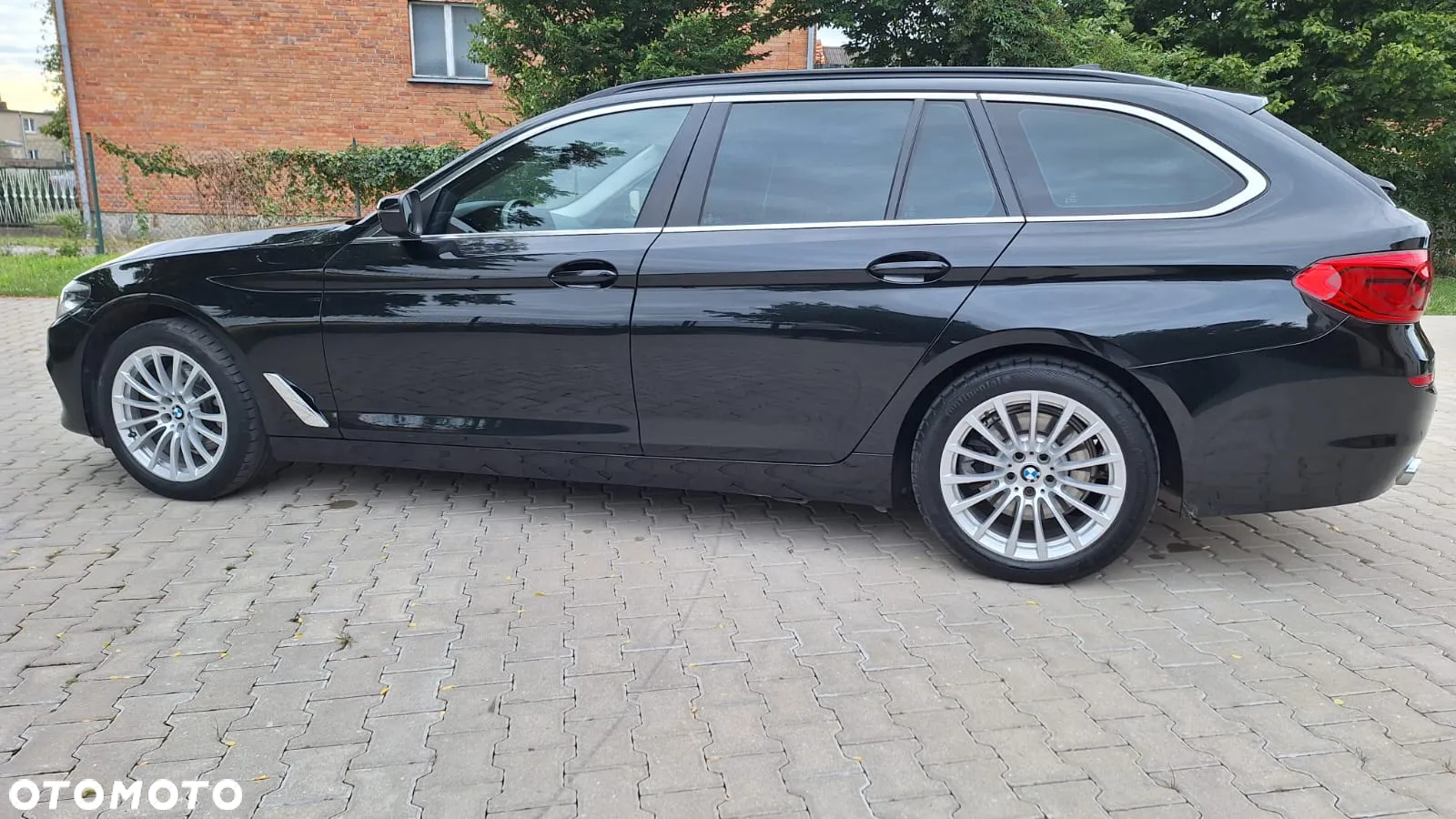BMW Seria 5 520d Touring - 4