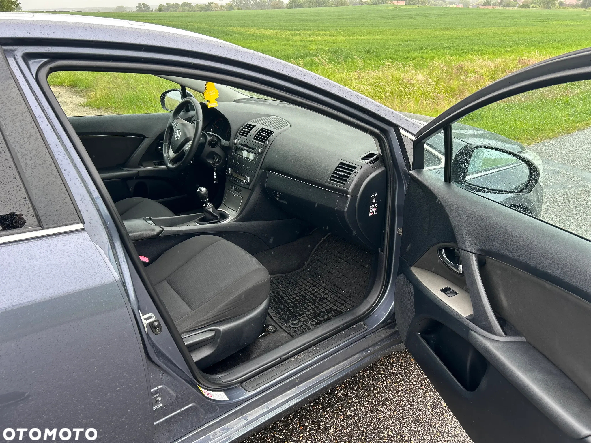 Toyota Avensis 2.0 D-4D Combi Sol - 11