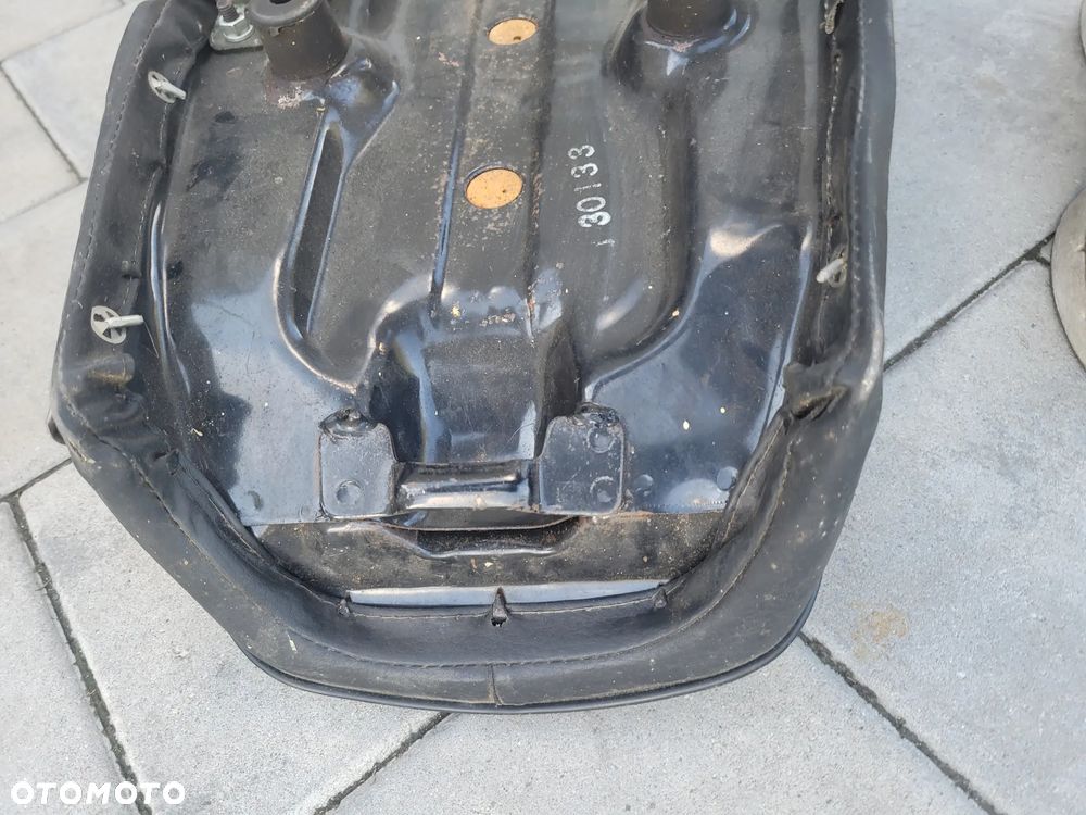 Kanapa, fotel, siedzenie Honda CB 175K - 19