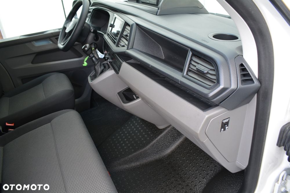 Volkswagen TRANSPORTER T6.1 150KM - 23