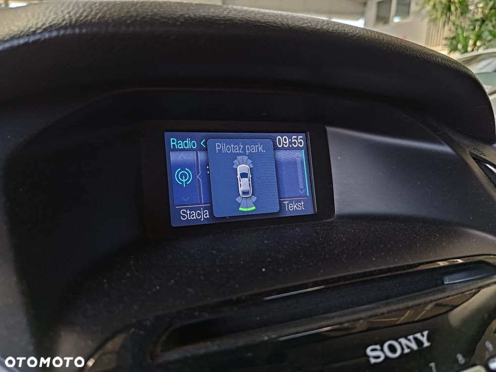 Ford Focus 1.6 EcoBoost Titanium - 19