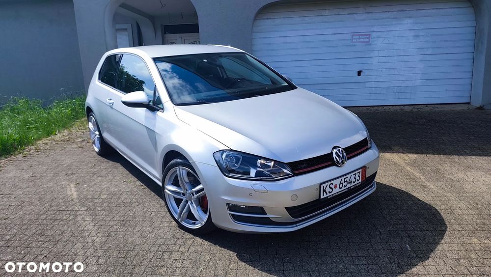 Volkswagen Golf 1.6 BlueTDI DSG Comfortline - 30