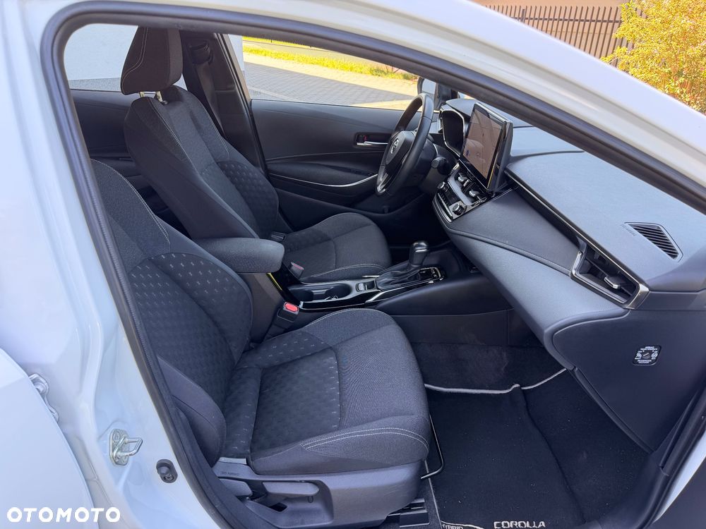 Toyota Corolla 1.8 Hybrid Comfort - 26