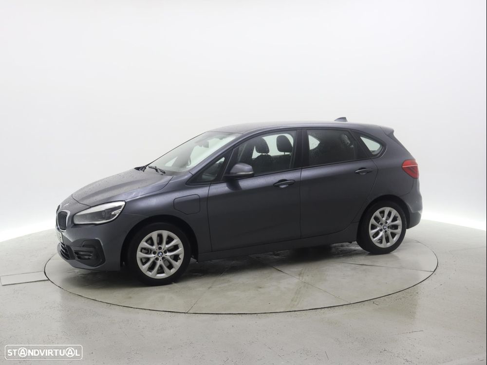 BMW 225xe Active Tourer - 2