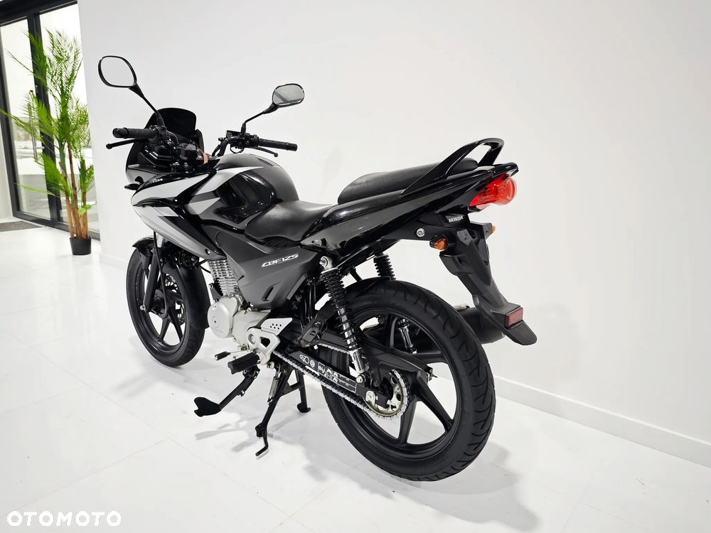 Honda CBF - 11