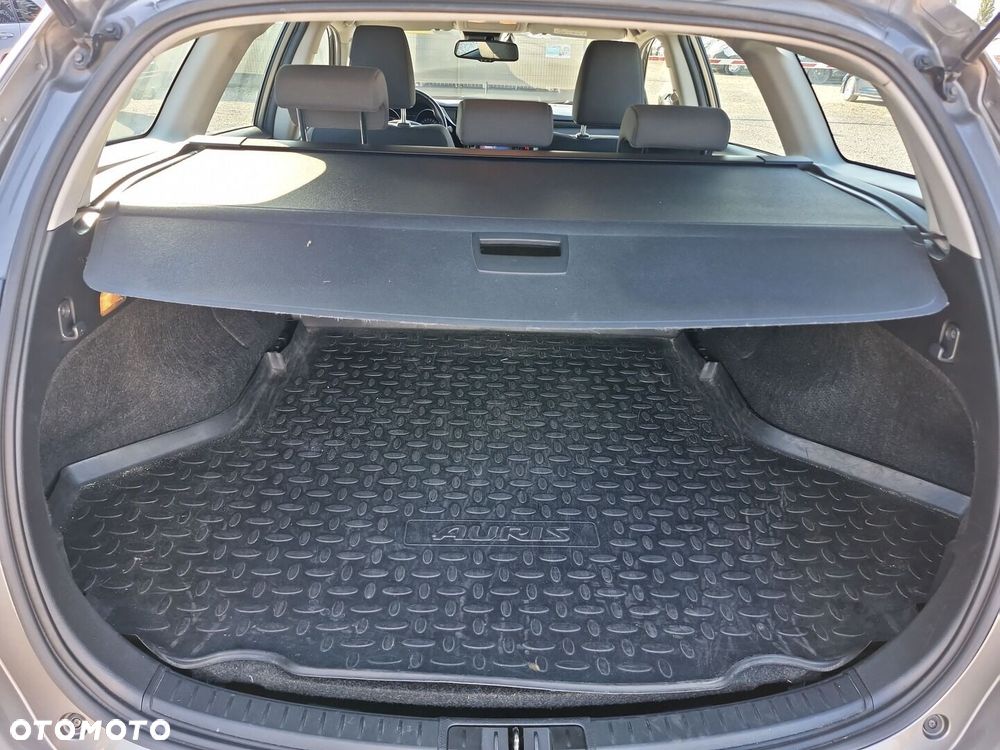 Toyota Auris Hybrid 135 Premium - 14