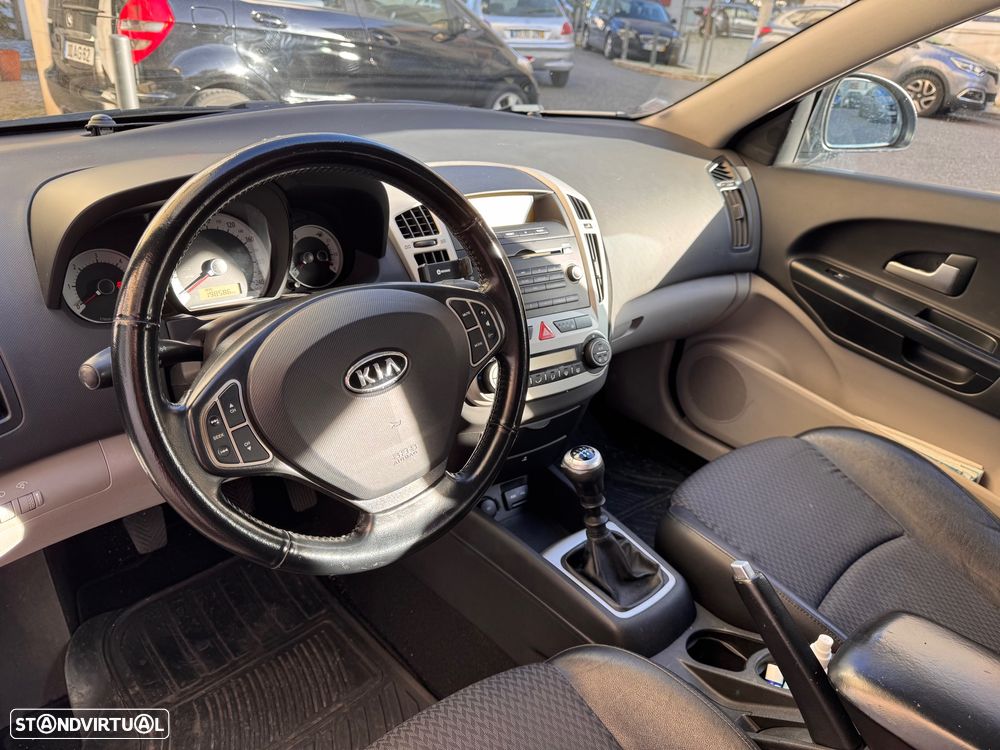 Kia Ceed 1.6 CRDi EX - 5