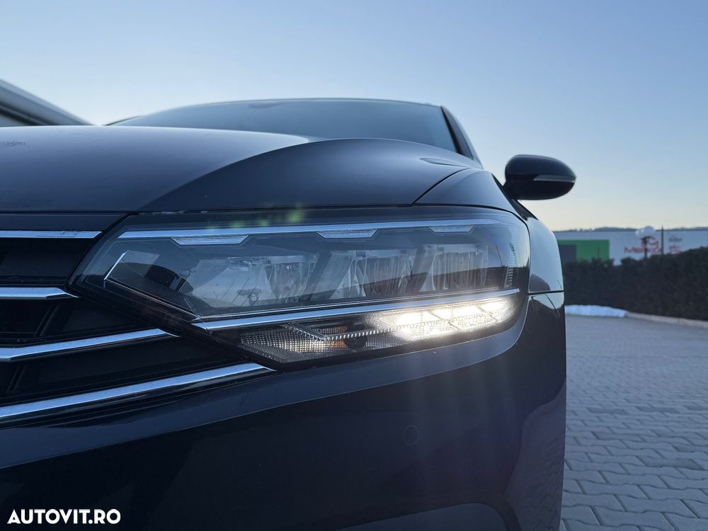 Volkswagen Passat 2.0 TDI SCR DSG Comfortline - 30