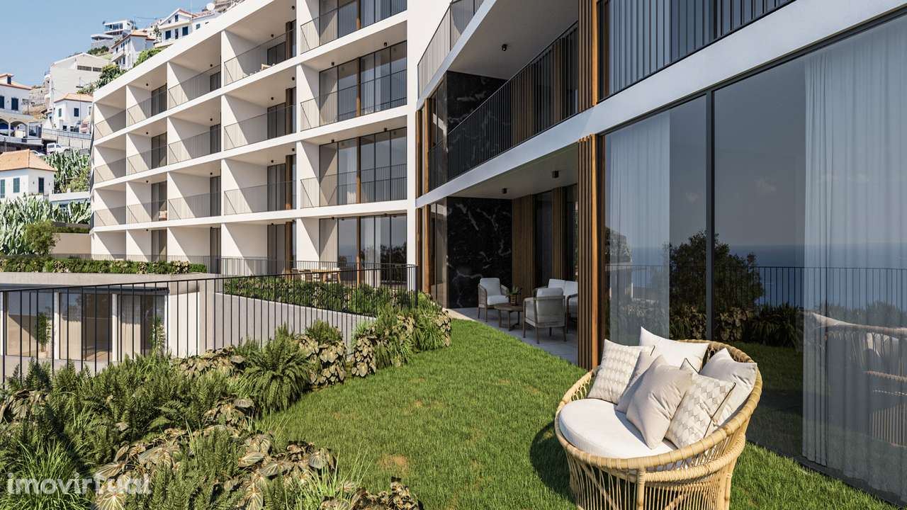 T3 único em Câmara de Lobos com 190m² exterior e acesso direto piscina - Grande imagem: 4/15