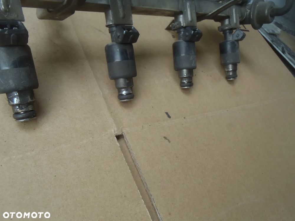 listwa paliwa zawór przewód paliwa wtrysk wtryskiwacz daewoo lanos nubira opel astra I II g corsa  vectra omega - 10