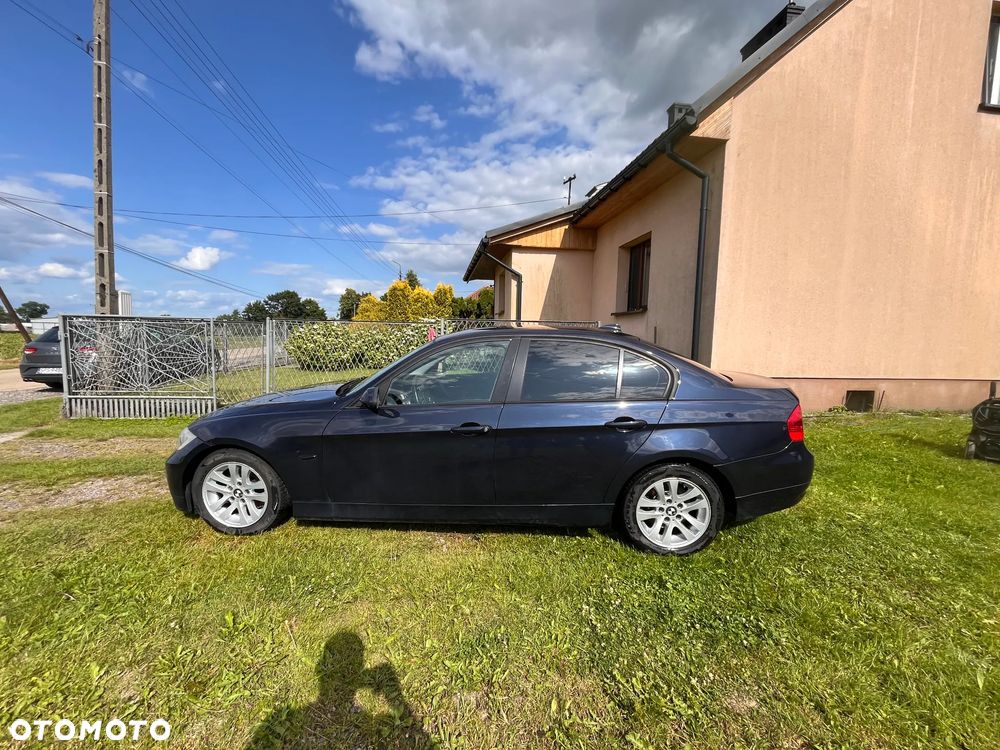 BMW Seria 3 320d - 4